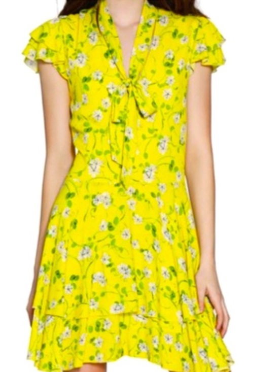 Alice + Olivia Dresses & Skirts - Alice + Olivia Moore Floral Tie-Neck Tunic Dress
